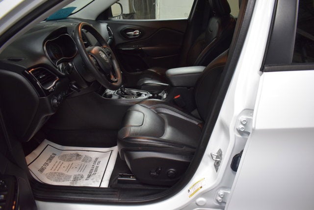 2023 Jeep Cherokee Altitude Lux