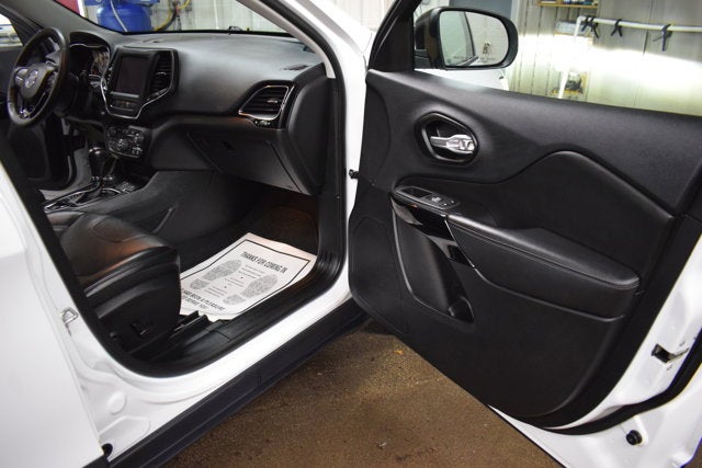 2023 Jeep Cherokee Altitude Lux