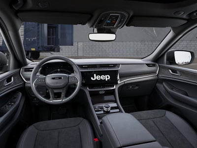 2026 Jeep Grand Cherokee Laredo Altitude
