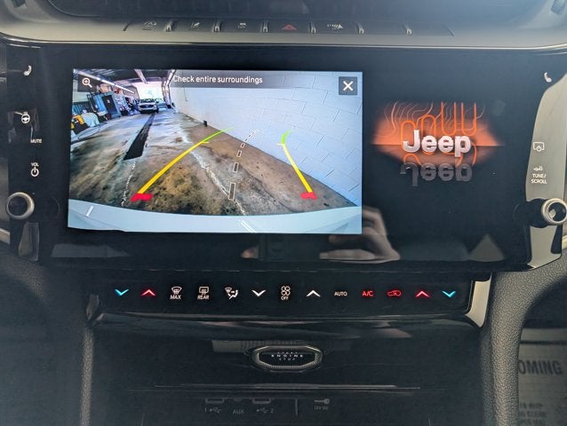 2026 Jeep Grand Cherokee L Laredo Altitude
