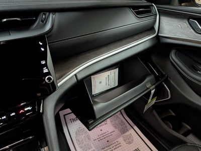 2027 Jeep Grand Cherokee L Limited Reserve