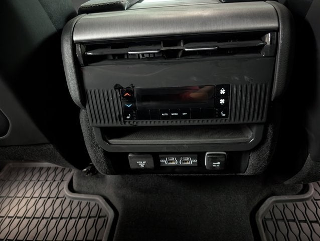 2026 Jeep Grand Wagoneer Limited Altitude