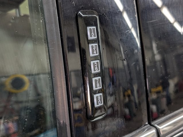 2023 Ford Super Duty F-350 SRW Lari