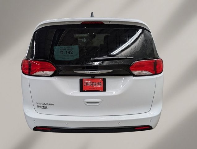 2026 Chrysler Voyager LX