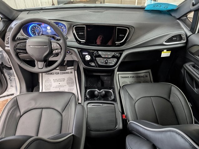 2027 Chrysler Pacifica Limited