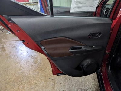 2021 Nissan Kicks SR