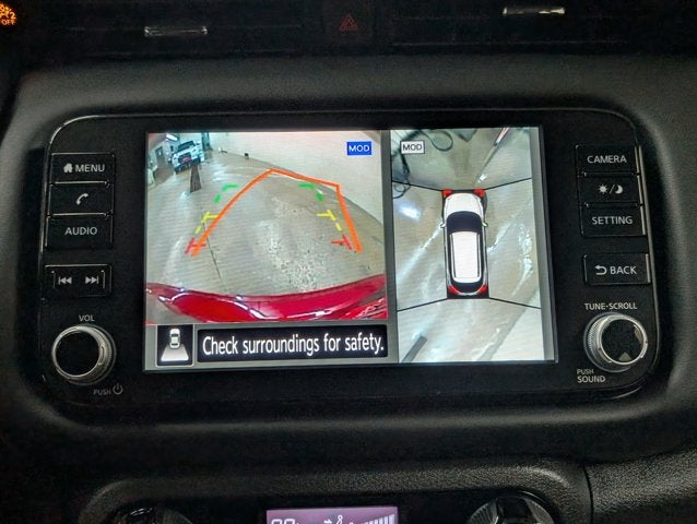 2021 Nissan Kicks SR