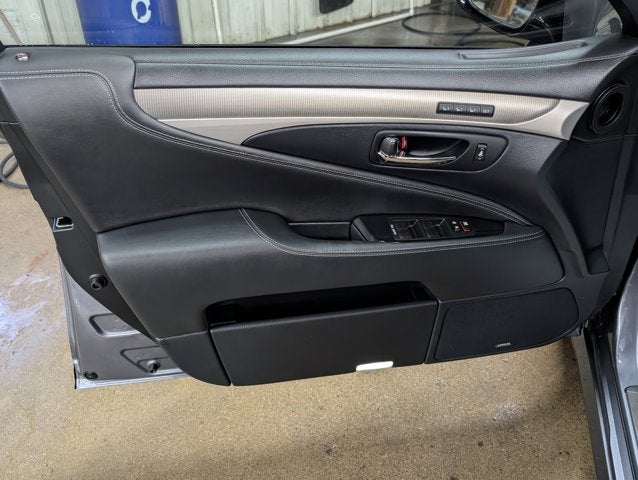 2015 Lexus LS 460 Crafted Line